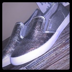 Guess Silver Slides!!